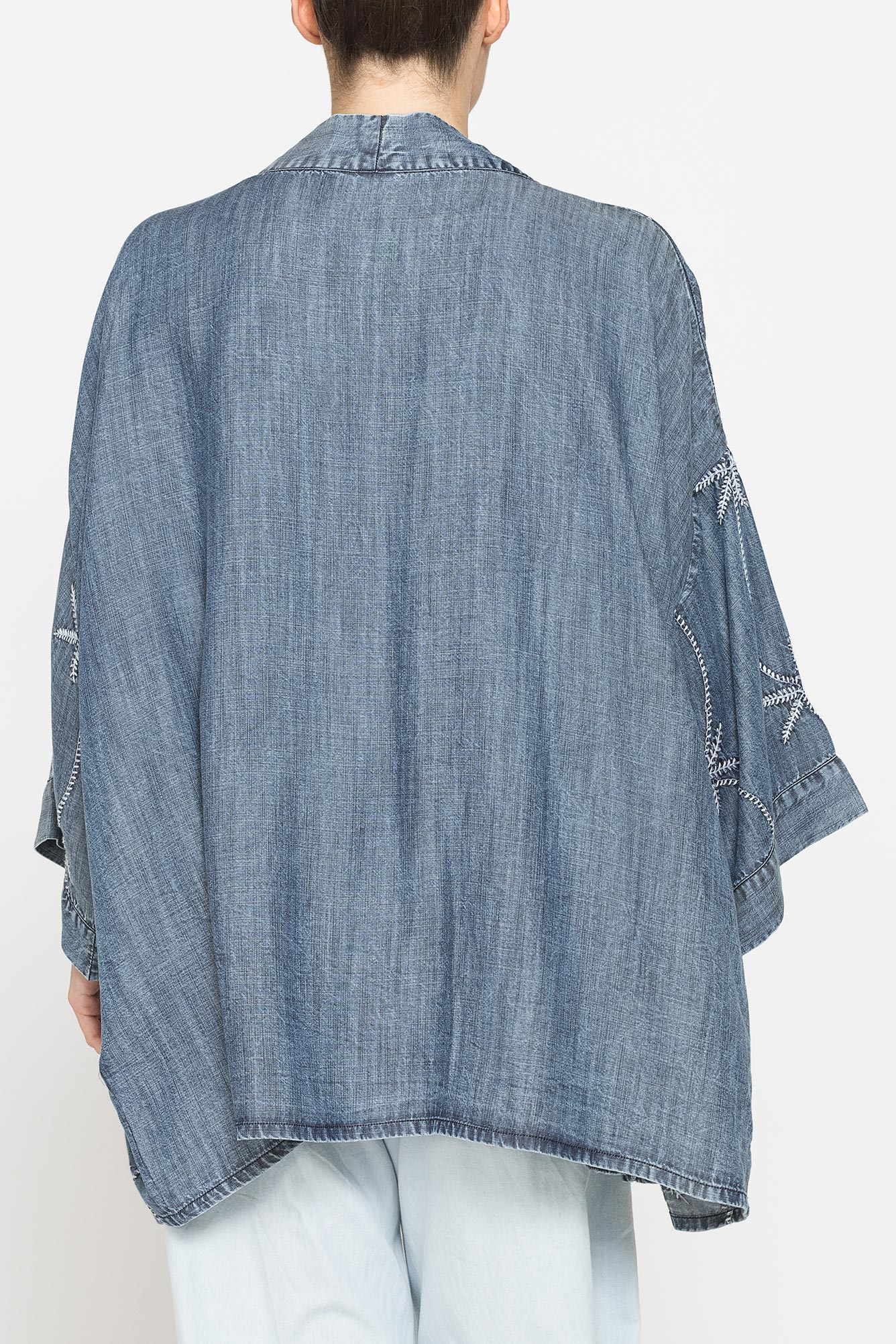 kimono in chambray con ricami