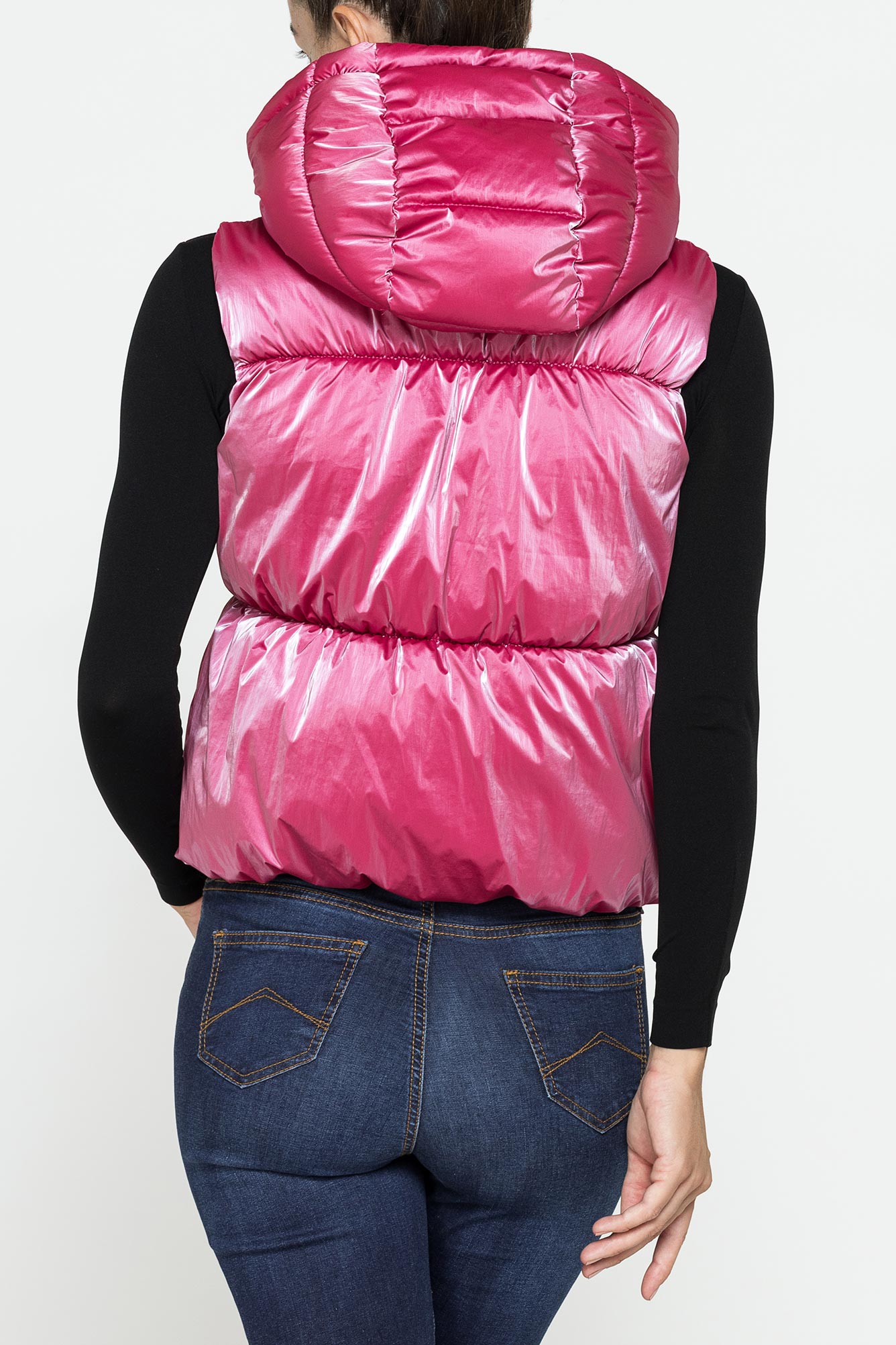 giubbino smanicato comfort fit in tessuto satinato