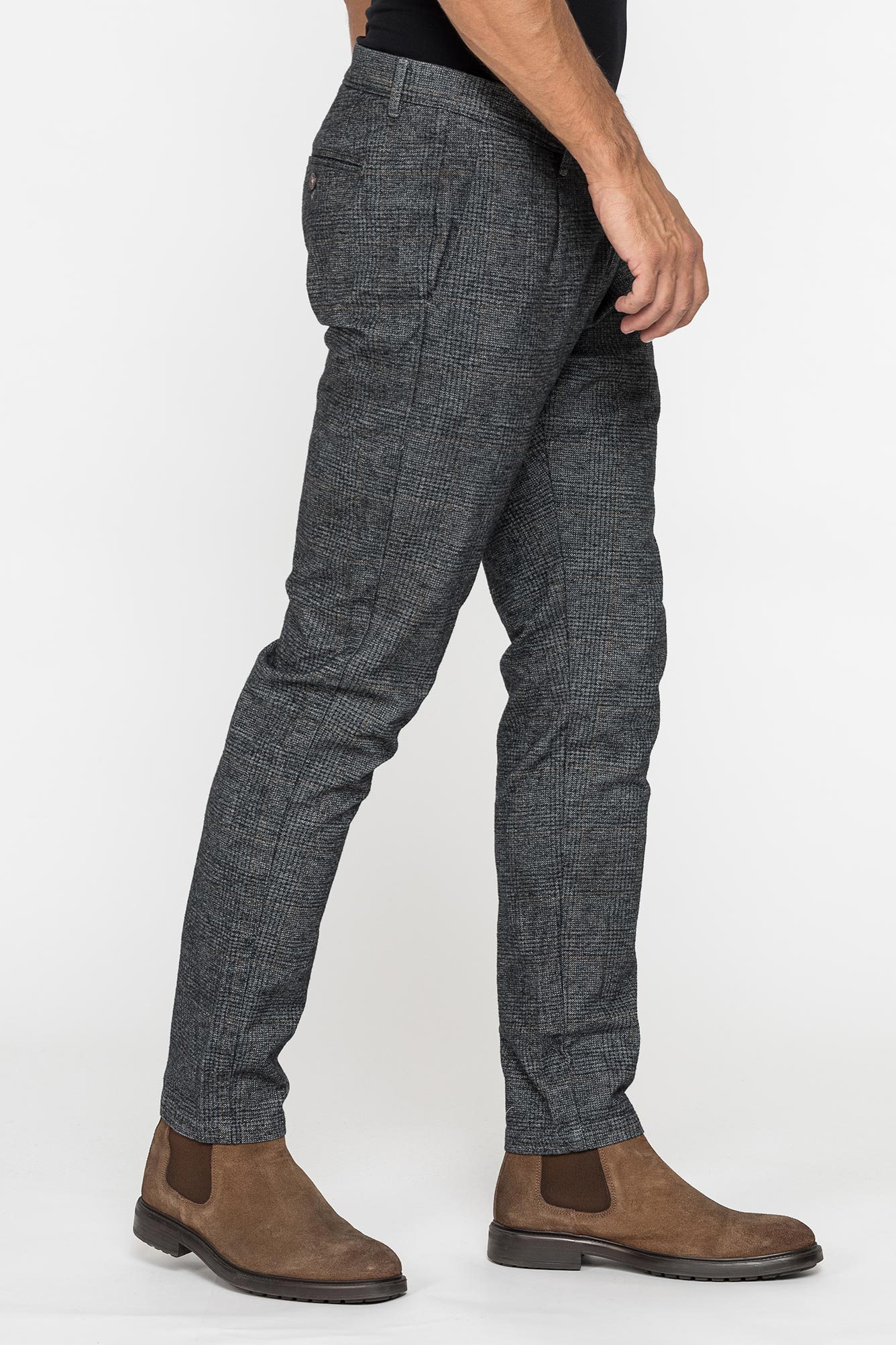 pantalone chino slim fit in tessuto a navetta pantalone chino slim fit in tessuto a navetta