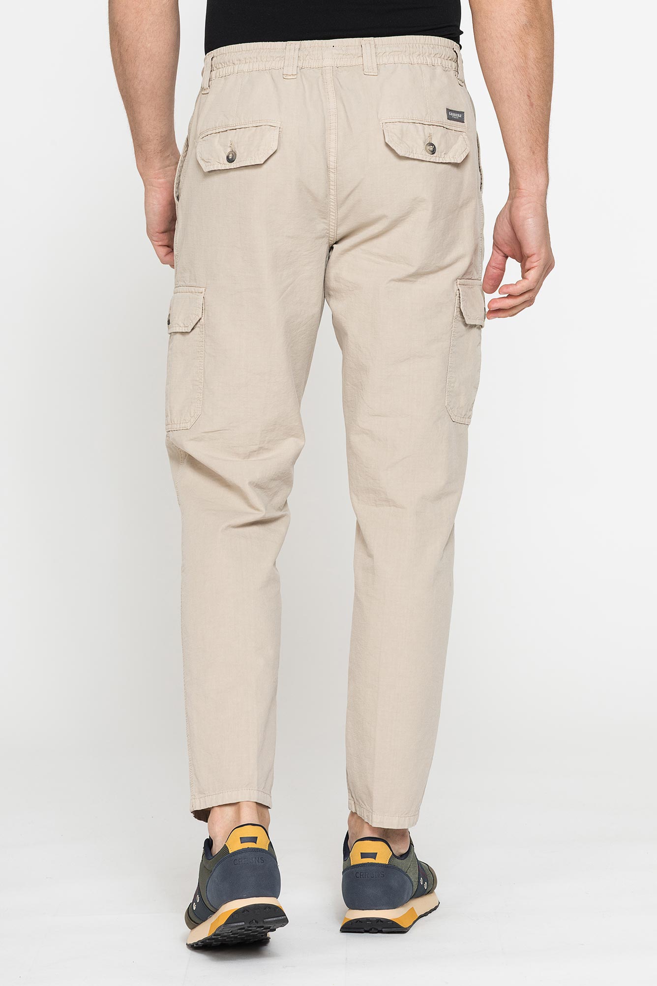 pantaloni chino con coulisse e tasconi laterali pantaloni chino con coulisse e tasconi laterali