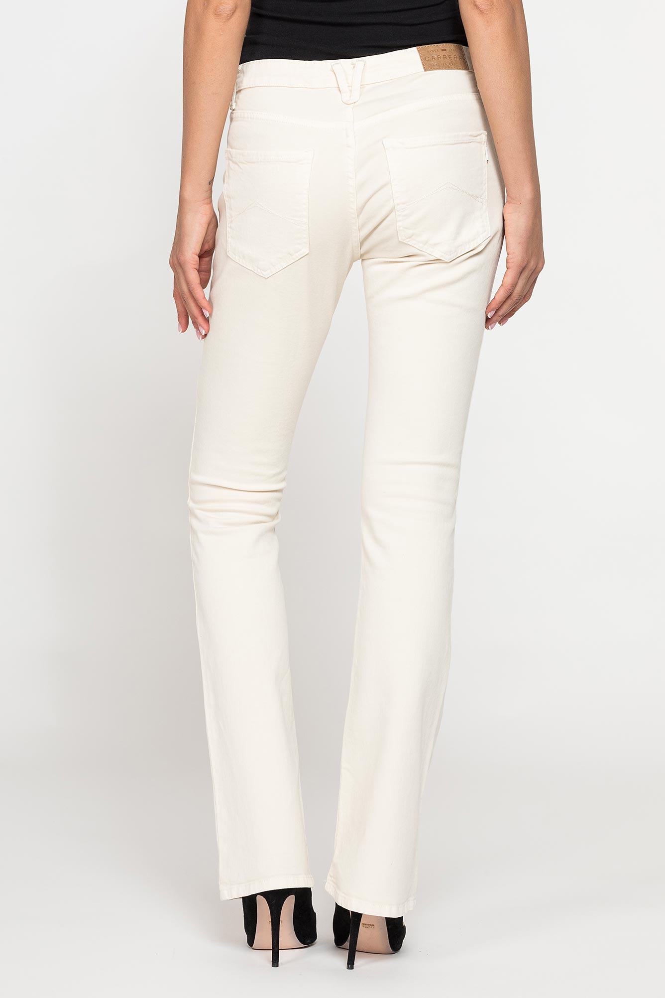 pantalone bootcut con lunghezza regolare