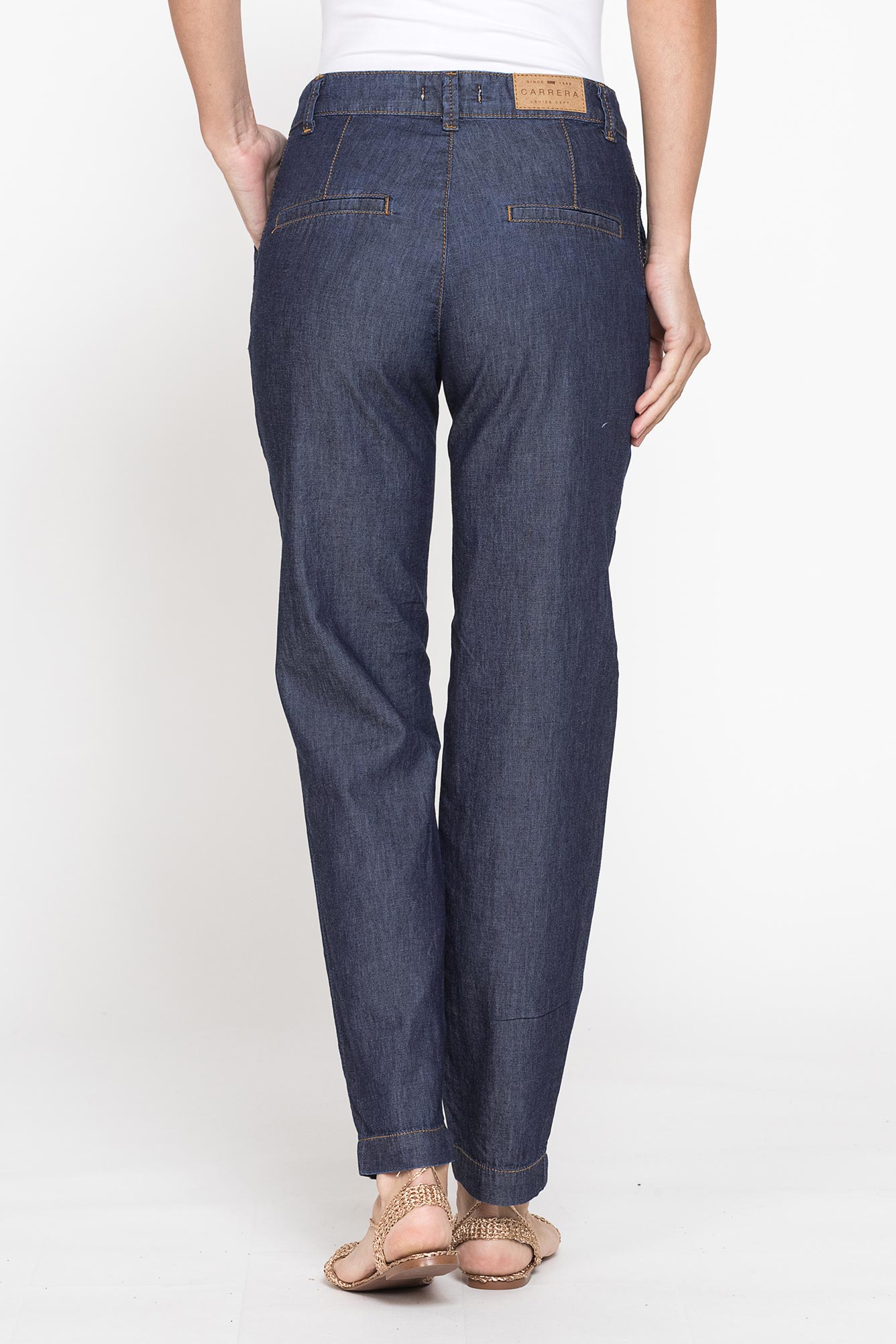 pantalone chinos in denim leggero 6,3 oz. regular fit pantalone chinos in denim leggero 6,3 oz. regular fit